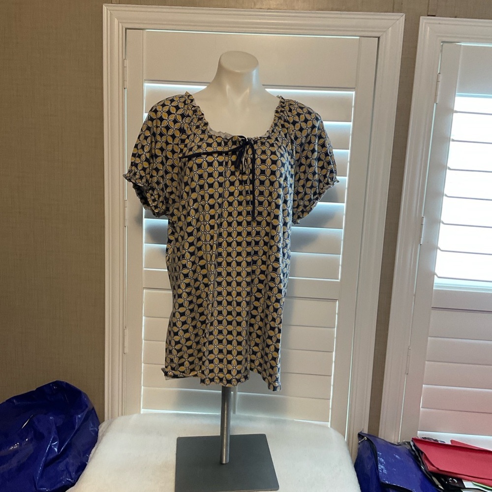 Merona Blue and Yellow Geometric Top
